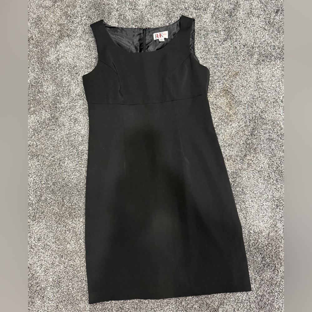 R&K Originals Petite Black Sleeveless Square Neck
Sheath Dress Size 10P